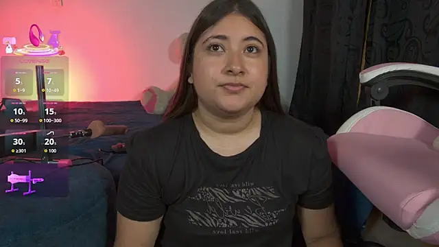 Snapshot of Gaby__Howards chatting on 11.05.25 Gaby Howards online show from 11.05.25