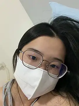 LHeart online show from 04.15.26