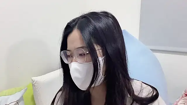 LHeart online show from 04.22.26