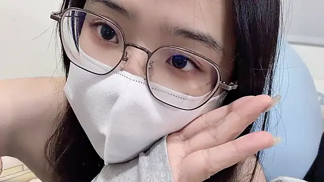 LHeart online show from 04.23.26