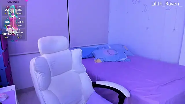 Lilith Raven  online show from 11.22.25