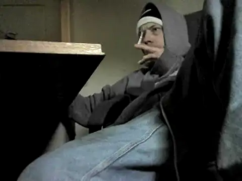 Snapshot of skateboy78 chatting on 03.15.25 skateboy78 online show from 03.15.25