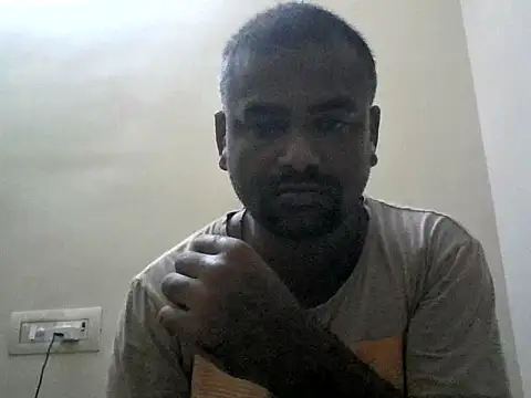 sree4143 online show from 11.19.25