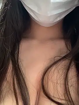 Snapshot of cute-yay chatting on 09.25.25 cute-yay online show from 09.25.25