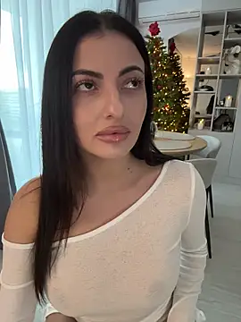 NicoleBrawn online show from 12.04.25