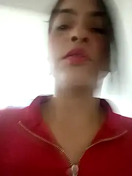 Snapshot of Fox_Roxxan chatting on 09.10.25 Fox Roxxan online show from 09.10.25