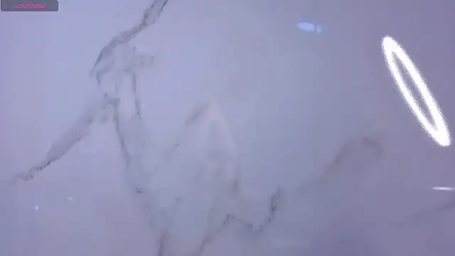 Stephany Rodriguez online show from 11.22.25