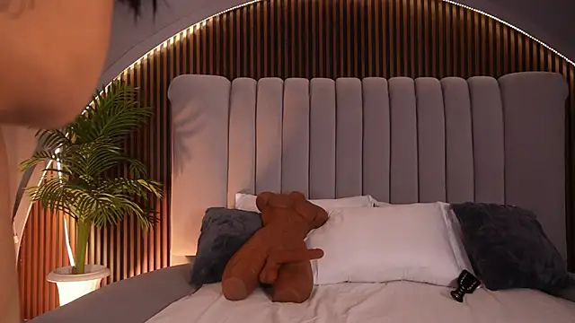 KatlynRous online show from 01.31.26