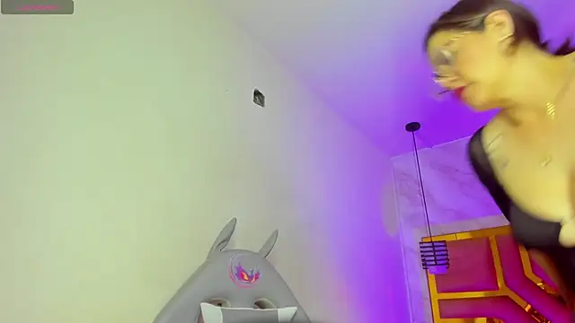 Luciifeer  online show from 03.20.26