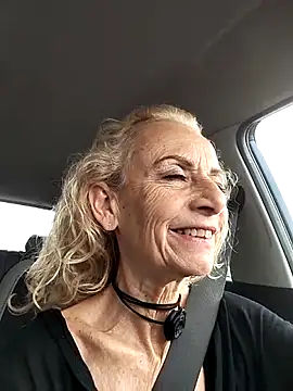 Snapshot of clarabell4 chatting on 05.05.26 clarabell4 online show from 05.05.26
