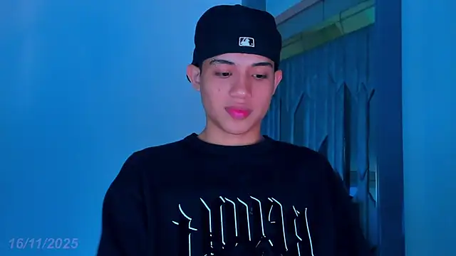 Sebax Young online show from 11.16.25