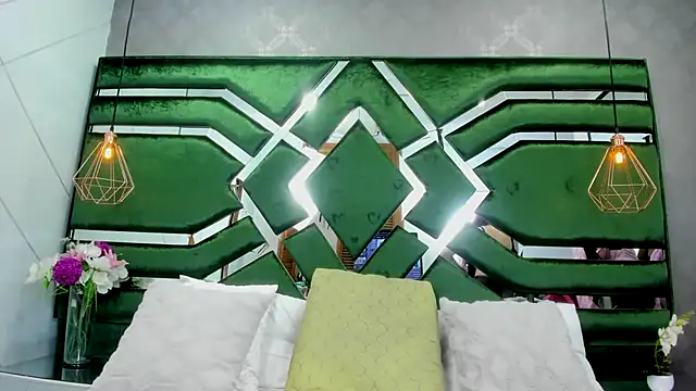 ThaliaCross online show from 10.23.25