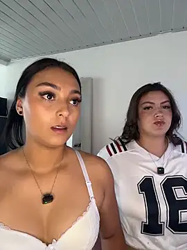 Snapshot of nicolexxaleja chatting on 03.17.26 nicolexxaleja online show from 03.17.26