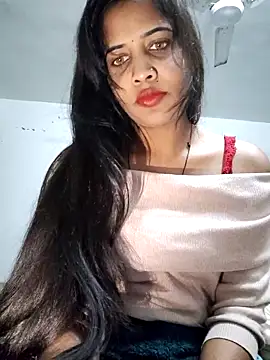 Snapshot of cute_radhikaa chatting on 01.07.26 cute radhikaa online show from 01.07.26