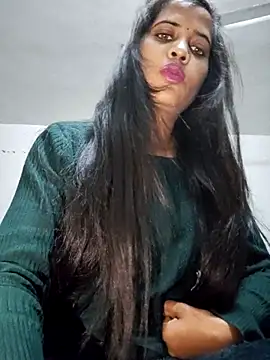 Snapshot of cute_radhikaa chatting on 01.11.26 cute radhikaa online show from 01.11.26