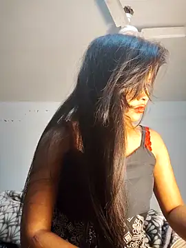 Snapshot of cute_radhikaa chatting on 02.05.26 cute radhikaa online show from 02.05.26
