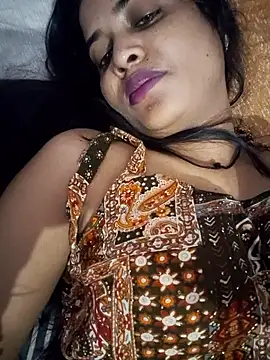 Snapshot of cute_radhikaa chatting on 06.05.26 cute radhikaa online show from 06.05.26