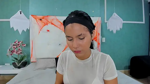 Snapshot of ania_gomez chatting on 11.01.25 ania gomez online show from 11.01.25