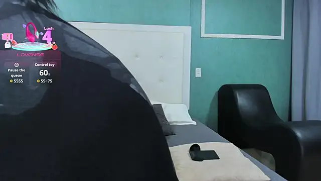 Snapshot of ania_gomez chatting on 11.13.25 ania gomez online show from 11.13.25