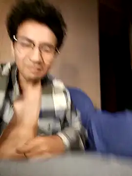 LecheDeSoya666 online show from 11.13.25