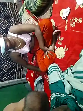 Snapshot of MONiSHA-moni-21 chatting on 09.17.25 MONiSHA-moni-21 online show from 09.17.25