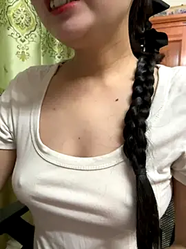 Snapshot of LinYi_Office chatting on 11.14.25 LinYi Office online show from 11.14.25