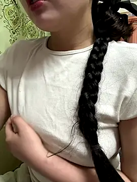 Snapshot of LinYi_Office chatting on 12.15.25 LinYi Office online show from 12.15.25