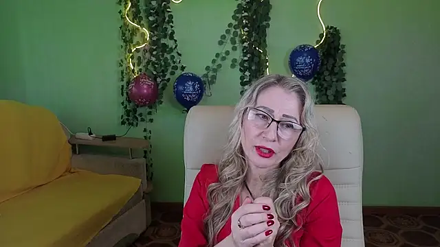 Snapshot of Habibi_Honeyy chatting on 09.24.25 Habibi Honeyy online show from 09.24.25