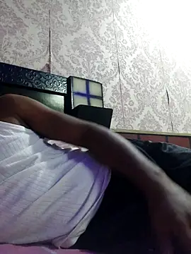 Snapshot of Top_Non_Stop chatting on 10.23.25 Top Non Stop online show from 10.23.25