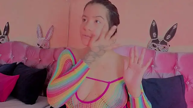 Snapshot of KARINAJTORRES chatting on 12.02.25 KARINAJTORRES online show from 12.02.25