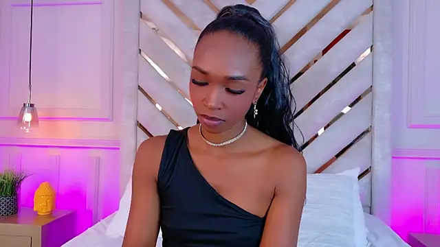 Agatha-Adams online show from 11.20.25