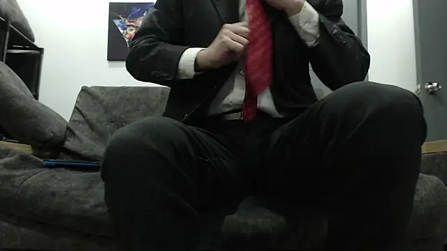 Snapshot of mackdaniels chatting on 11.11.25 mackdaniels online show from 11.11.25