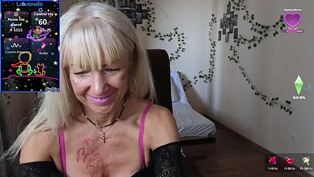 Snapshot of Laura_Gol chatting on 09.23.25 Laura Gol online show from 09.23.25