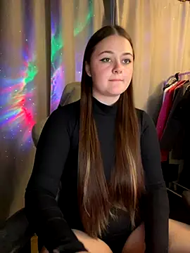 Snapshot of Cuty_Kitty chatting on 10.24.25 Cuty Kitty online show from 10.24.25