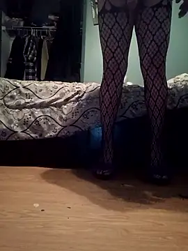 Snapshot of Crossedsissy chatting on 03.25.26 Crossedsissy online show from 03.25.26