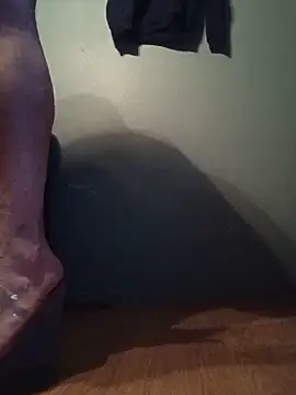 Snapshot of Crossedsissy chatting on 05.23.26 Crossedsissy online show from 05.23.26