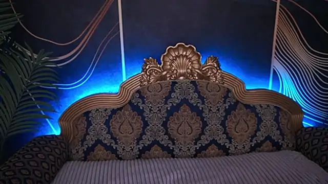 Snapshot of IvyLaurent chatting on 11.11.25 IvyLaurent online show from 11.11.25