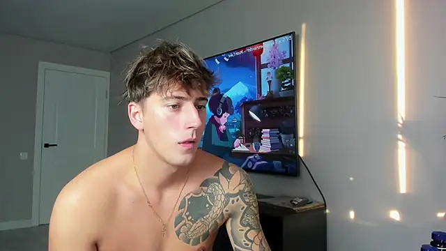 Snapshot of DaniHort chatting on 01.06.26 DaniHort online show from 01.06.26