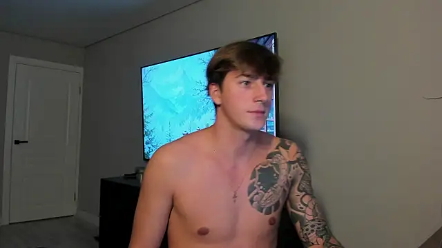 Snapshot of DaniHort chatting on 02.02.26 DaniHort online show from 02.02.26