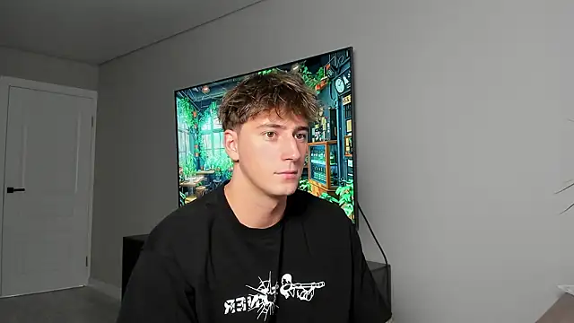 Snapshot of DaniHort chatting on 02.08.26 DaniHort online show from 02.08.26