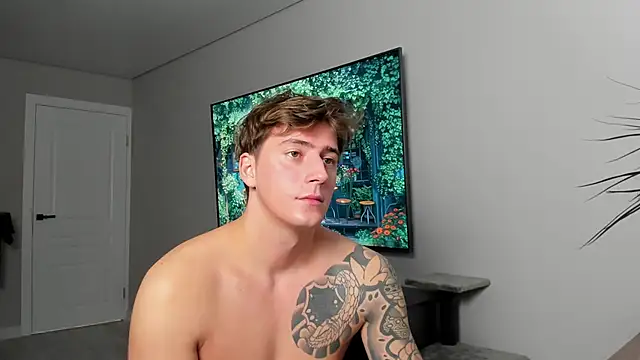 Snapshot of DaniHort chatting on 02.26.26 DaniHort online show from 02.26.26