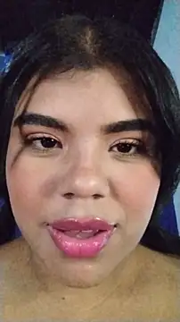 Snapshot of samantha-pettie chatting on 12.04.25 samantha-pettie online show from 12.04.25