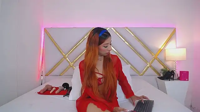 laila stilwiills online show from 05.21.26