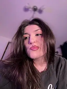 ScarletBloom  online show from 03.14.26