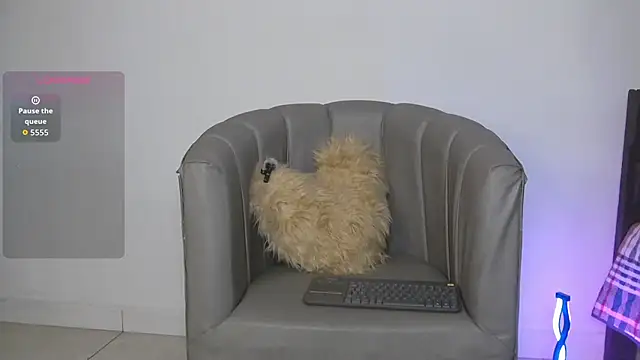 CoralieBronson online show from 02.20.26