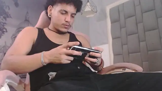 Xfire boy69 online show from 01.13.26