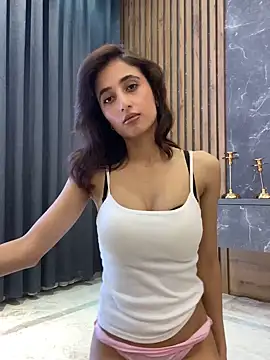 AriaXFlirt online show from 11.14.25