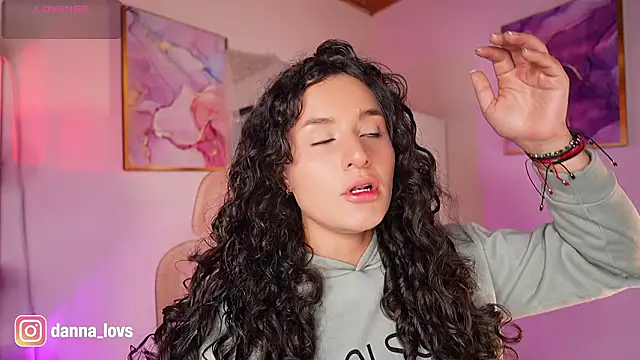 Snapshot of Dannaa_Lovs chatting on 02.13.26 Dannaa Lovs online show from 02.13.26