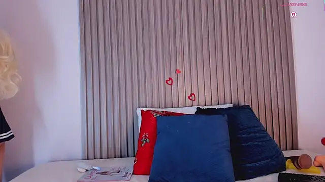 Snapshot of Blue_Sixx chatting on 12.05.25 Blue Sixx online show from 12.05.25