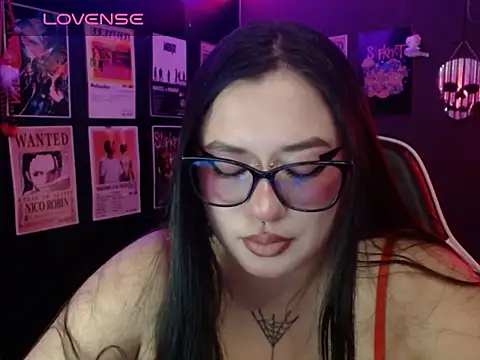 Snapshot of Ravendark_ chatting on 06.03.26 Ravendark online show from 06.03.26